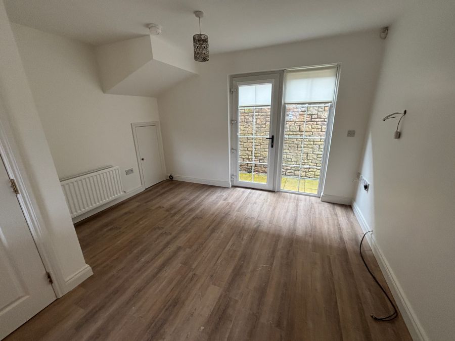 7 Broomhill Courtyard