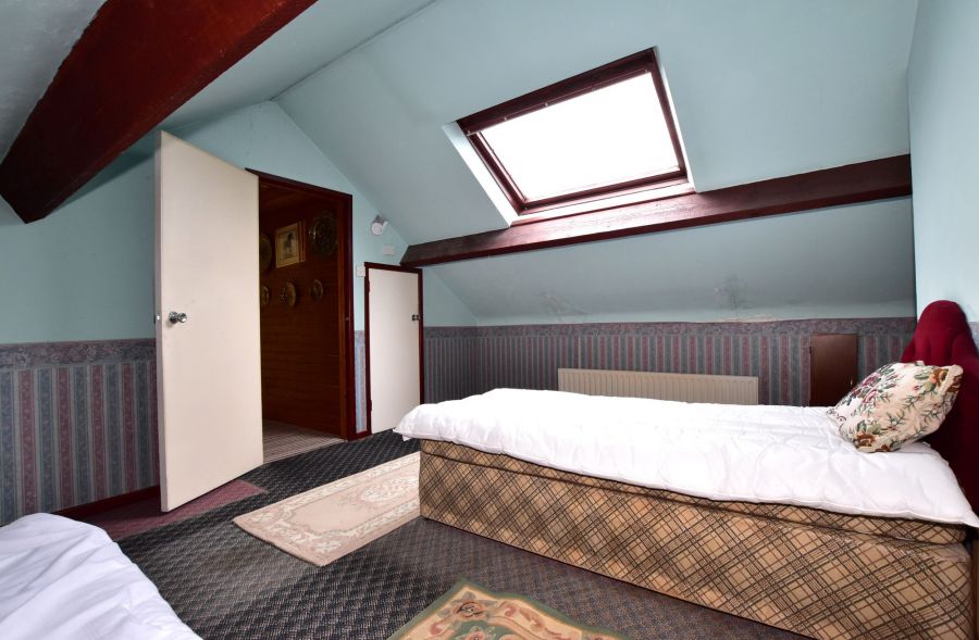 5 Innisfayle Park