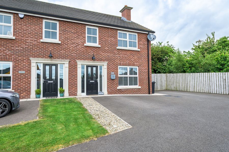 1 Limestone Meadows Crescent, Moira, BT670UY