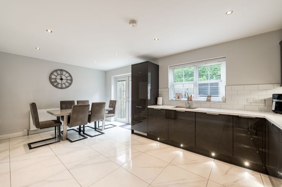 1 Limestone Meadows Crescent