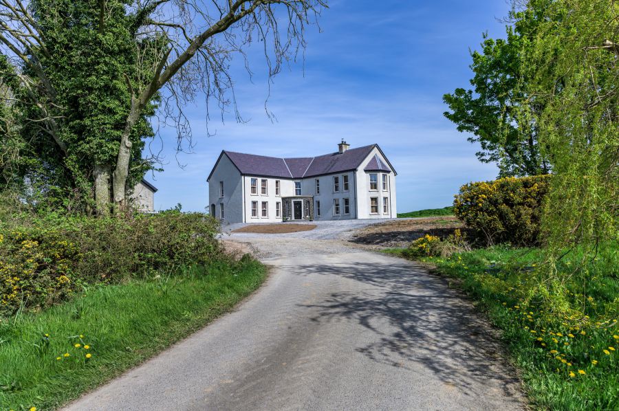 Moyanna, 152 Banbridge Road, Donaghcloney, BT66 7PJ