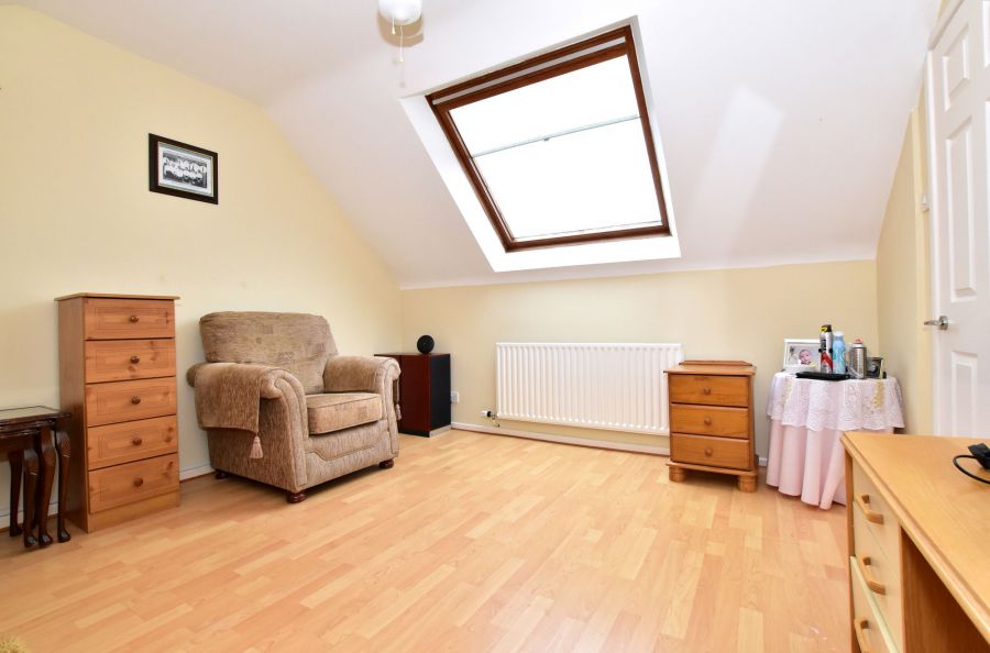 24 Beechwood Gardens