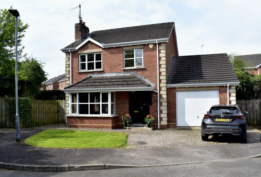 10 Cottage Avenue