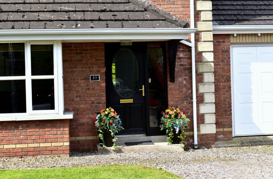 10 Cottage Avenue