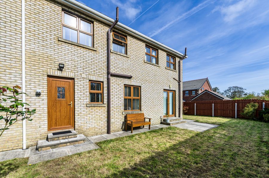 7A Chestnut Hall Court