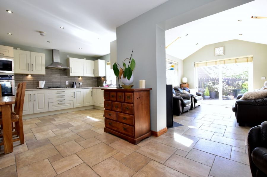 31 Wellington Park Avenue