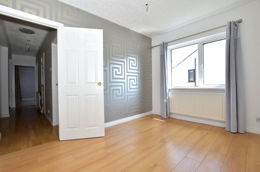 1 Hedingham