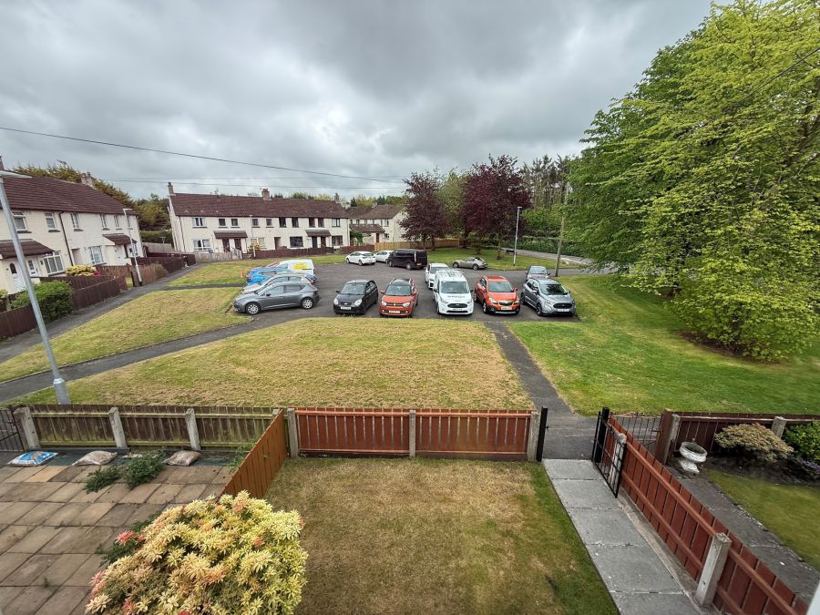 14 Eglantine Crescent