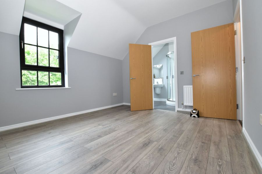 30 Sir Richard Wallace Walk
