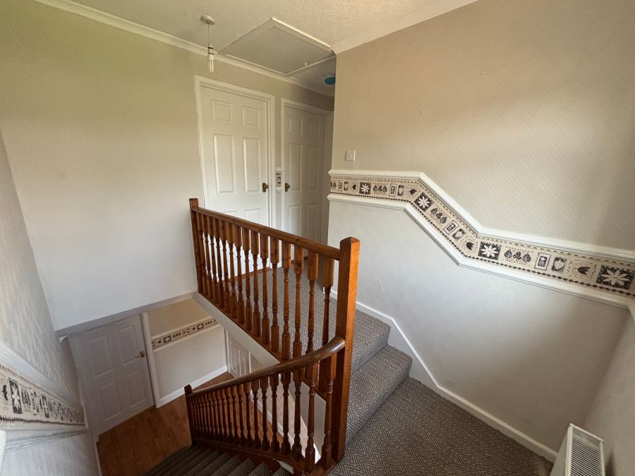2 Cairn Terrace