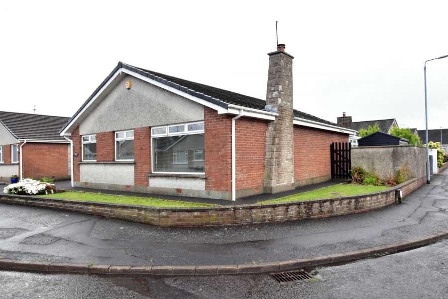 8 Beechwood Park