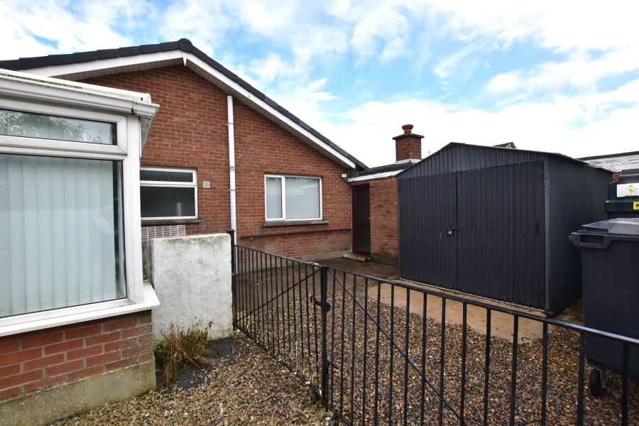 8 Beechwood Park