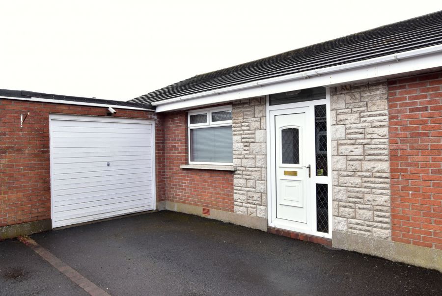 8 Beechwood Park