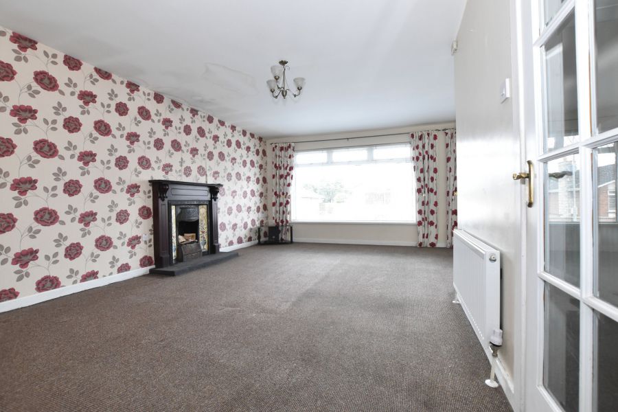 8 Beechwood Park