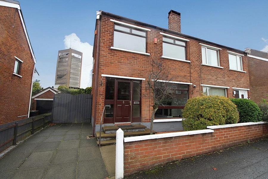6 Sandyknowes Drive