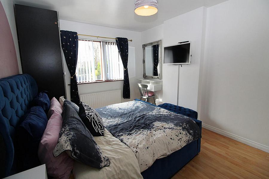 22 Glenabbey Crescent