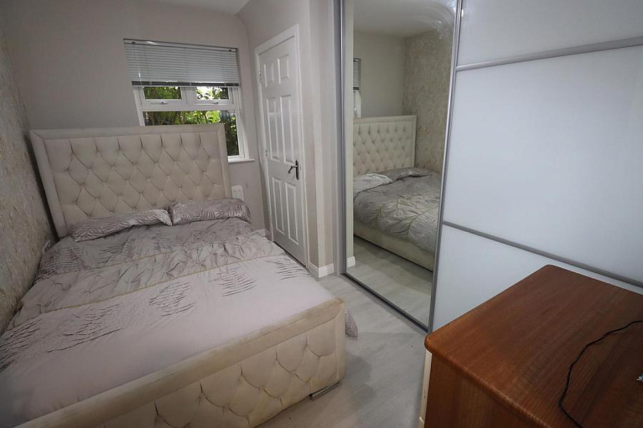 Apt 3, 407 Antrim Road
