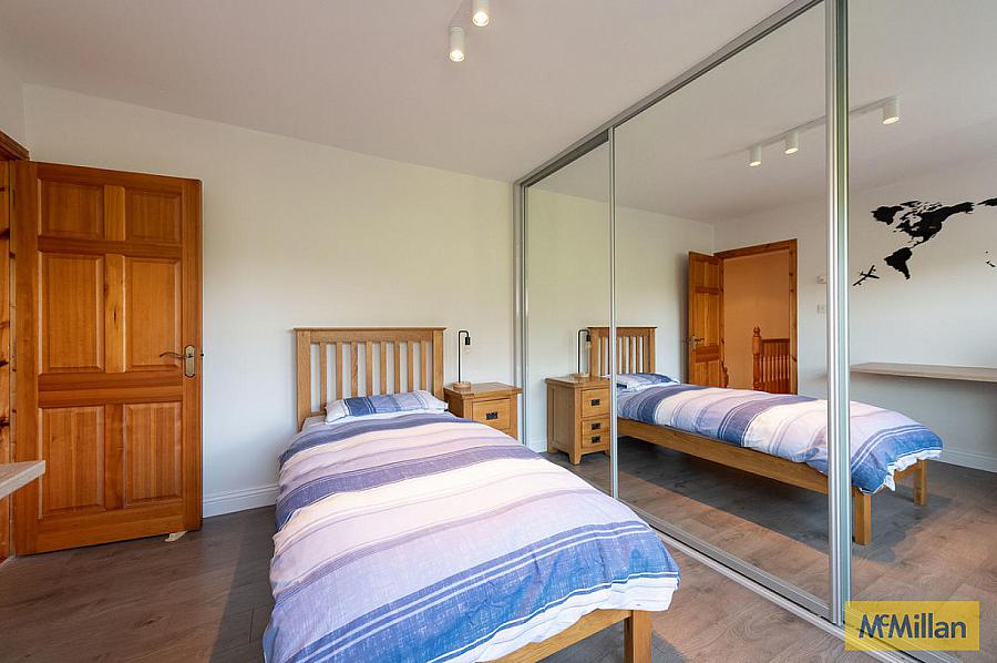 3 Abbeydene Manor