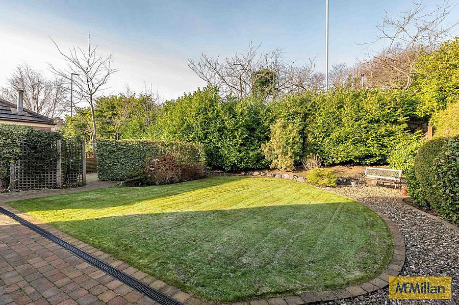 3 Abbeydene Manor