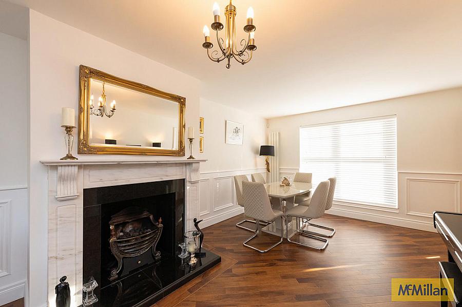 3 Abbeydene Manor
