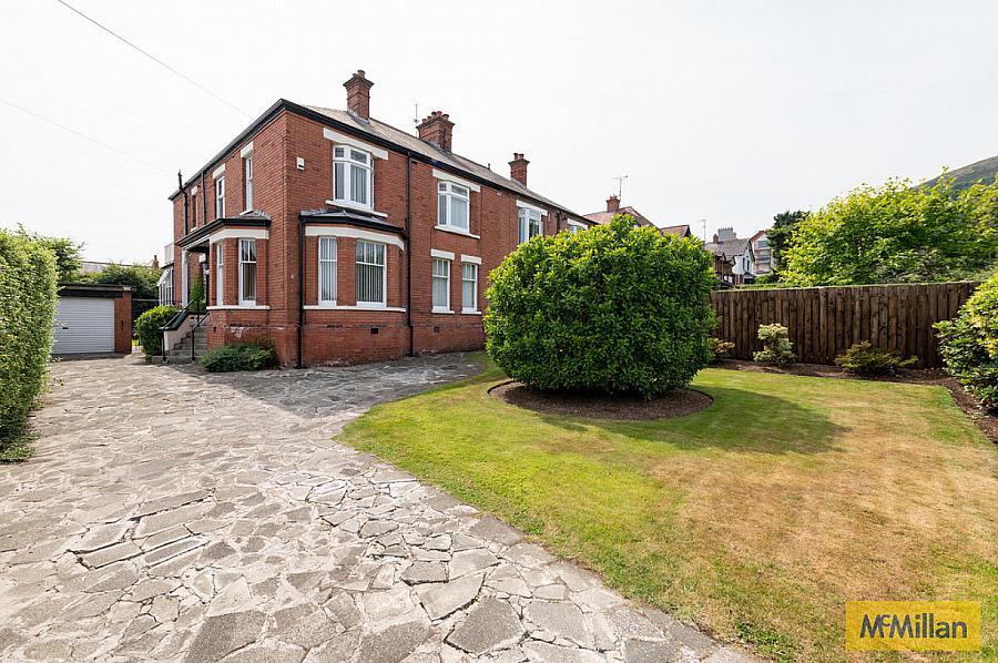 9 Downview Avenue