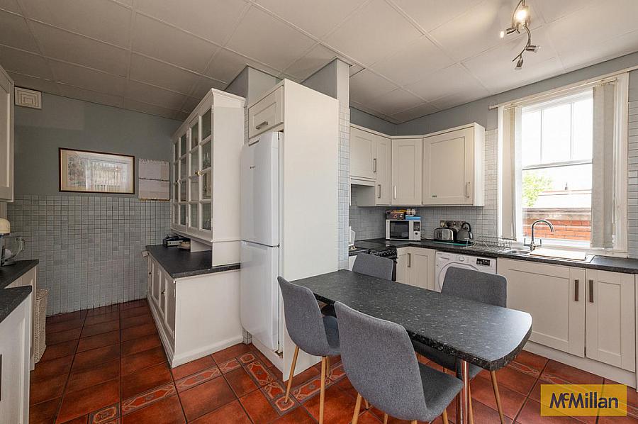 9 Downview Avenue