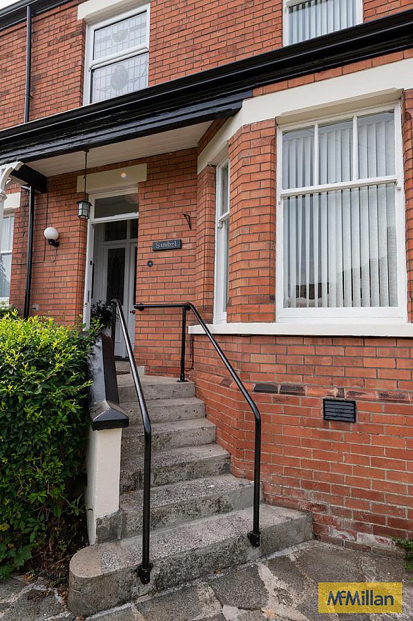 9 Downview Avenue
