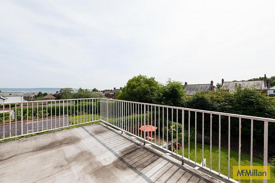 9 Downview Avenue