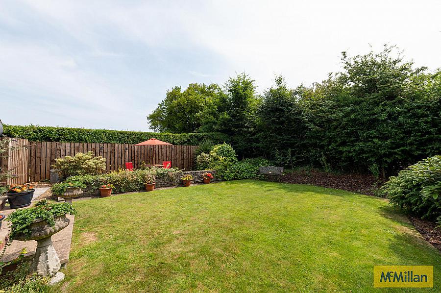 9 Downview Avenue