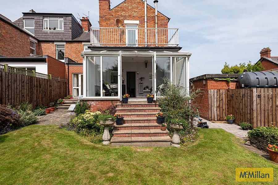 9 Downview Avenue