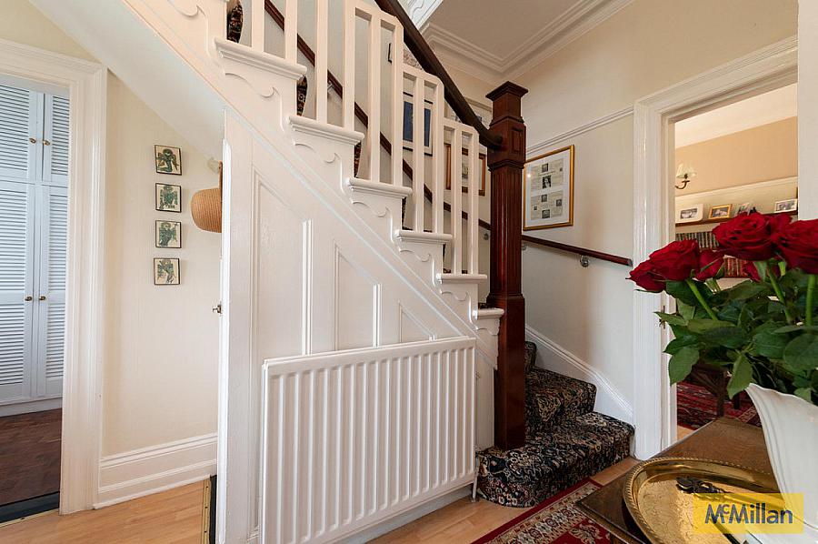 9 Downview Avenue