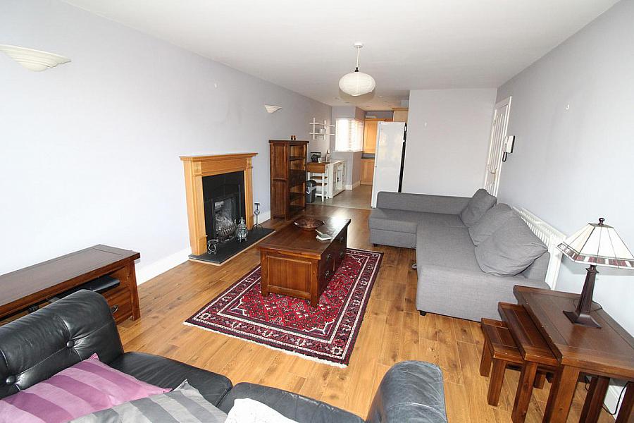 Apt 5, 18a Annadale Avenue