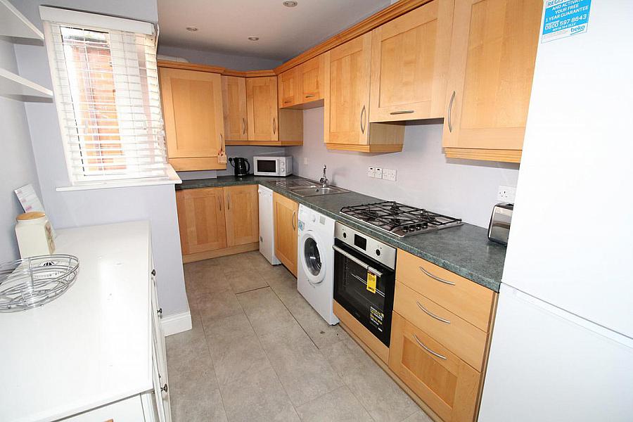 Apt 5, 18a Annadale Avenue