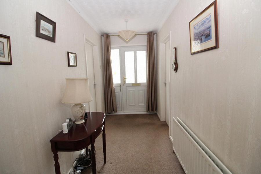 86 Old Manse Road