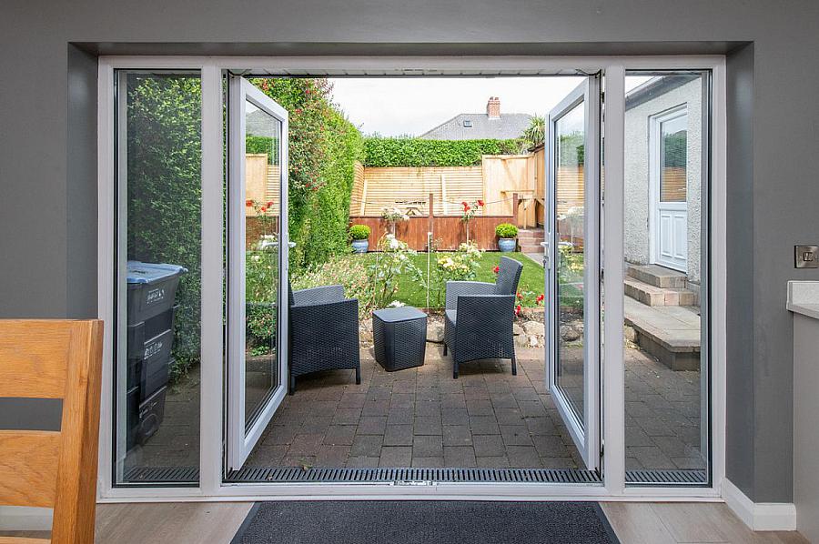 9 Swanston Gardens