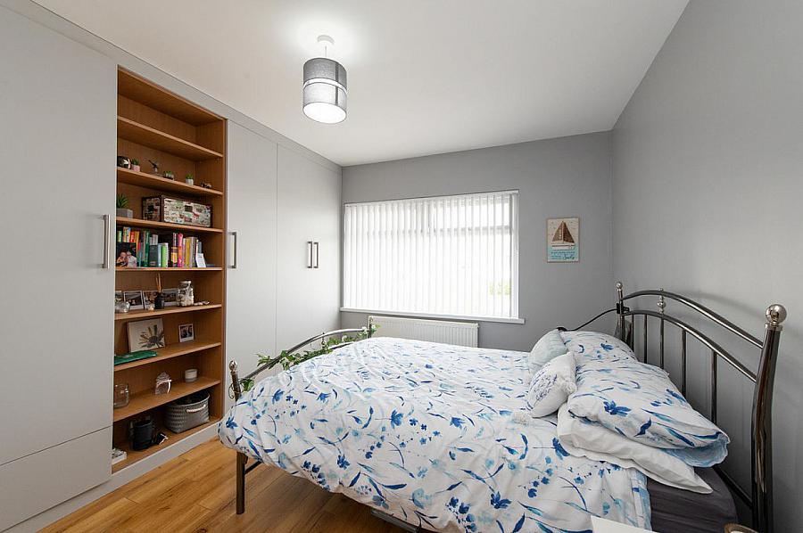 9 Swanston Gardens