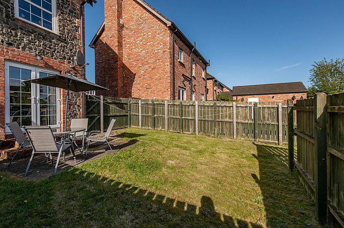30 Hedgelea Avenue 30 Hedgelea Avenue