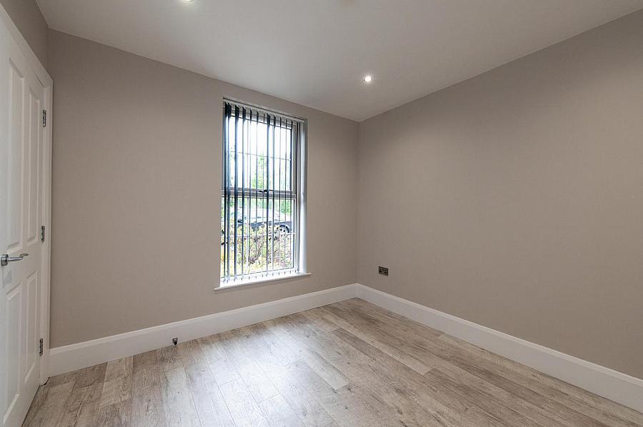 56 Oakfield Park
