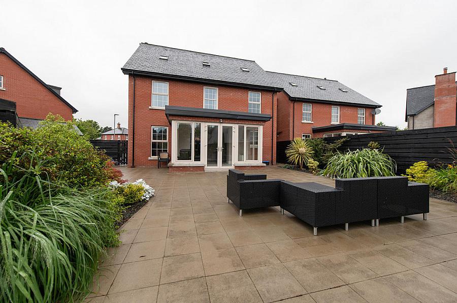 56 Oakfield Park
