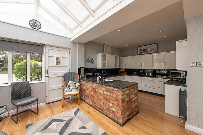 &quot;Ardkeen&quot;, 71 Upper Road