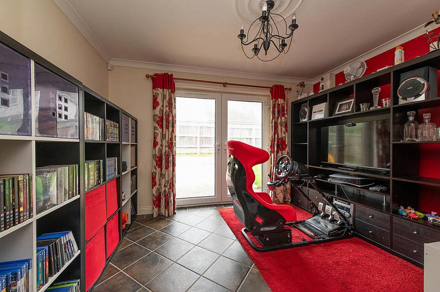 12 Gorman Close