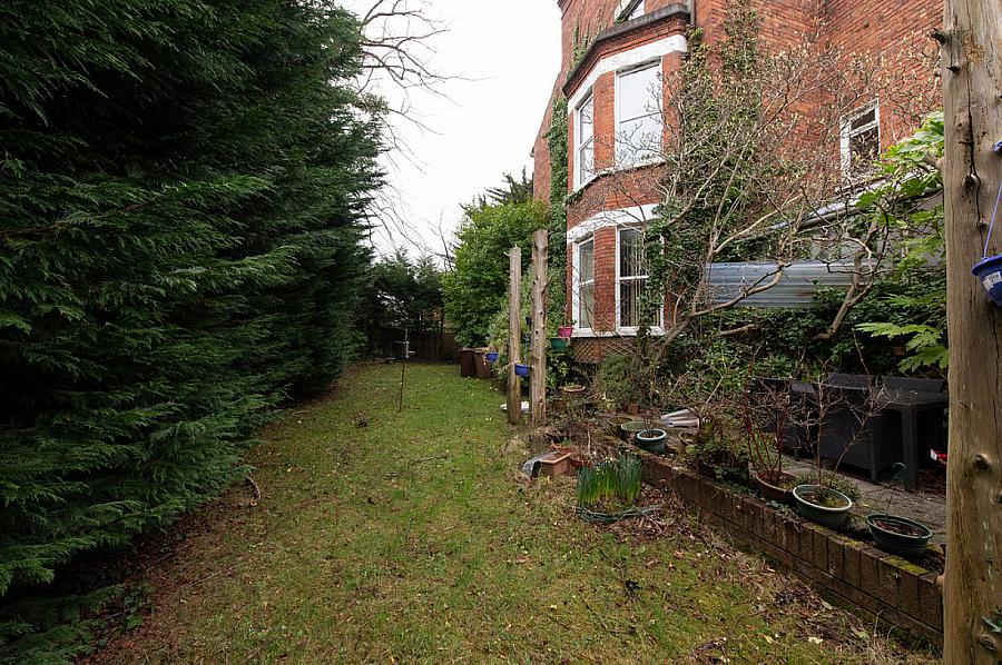 Lynnwood, Chichester Park Central
