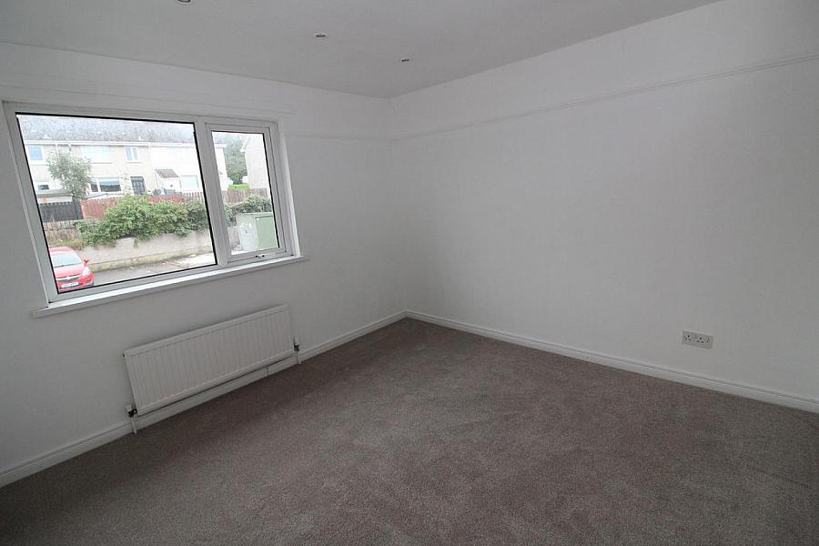 27 Lacken Walk