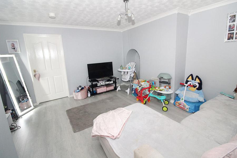 25 Lacken Walk