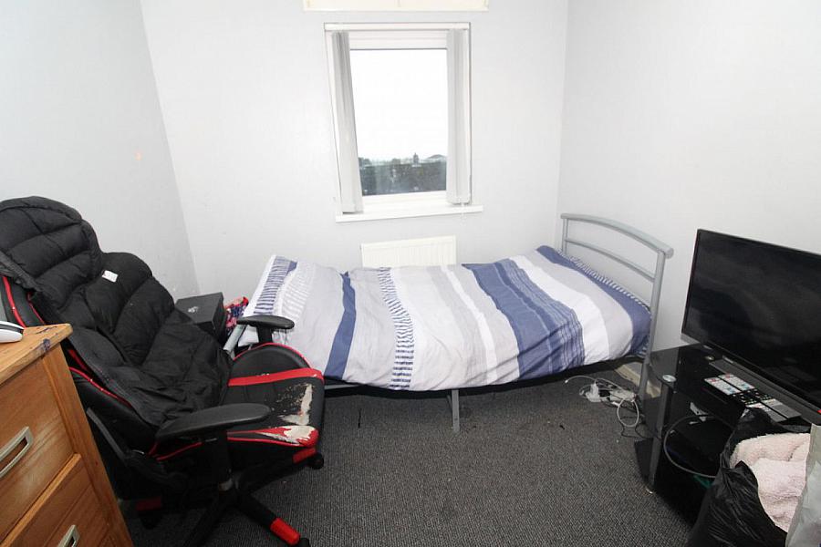 25 Lacken Walk