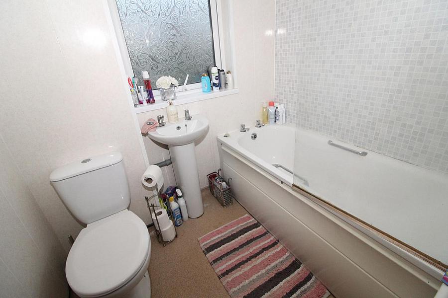 25 Lacken Walk