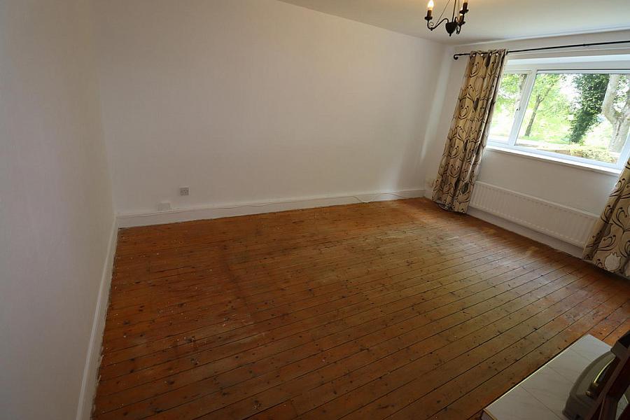 122 Annadale Flats