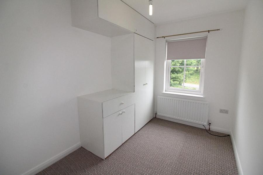 32 Foxton Place