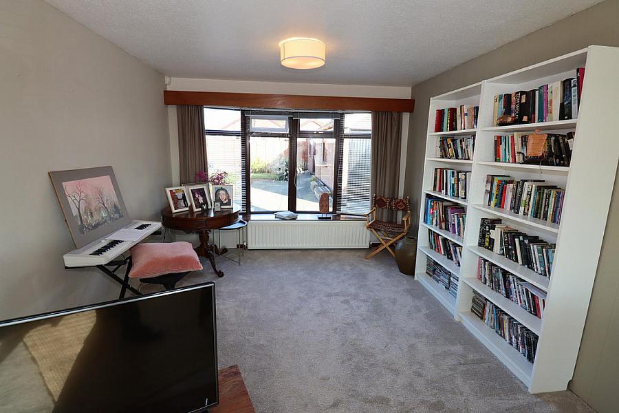 31 Carnhill Road