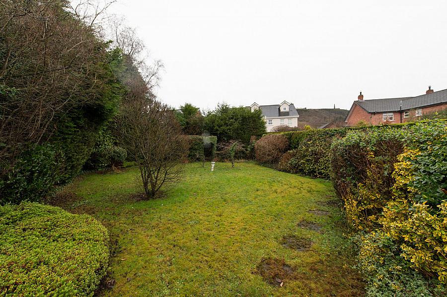76 Upper Road